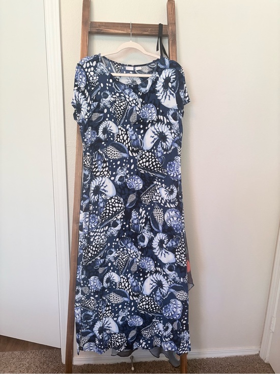 Chico's Dresses & Skirts - Chico’s Travelers Navy Blue Shell-Print Midi Dress NWOT